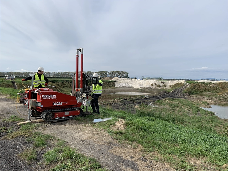 Prace terenowe i laboratoryjne — badania gruntu